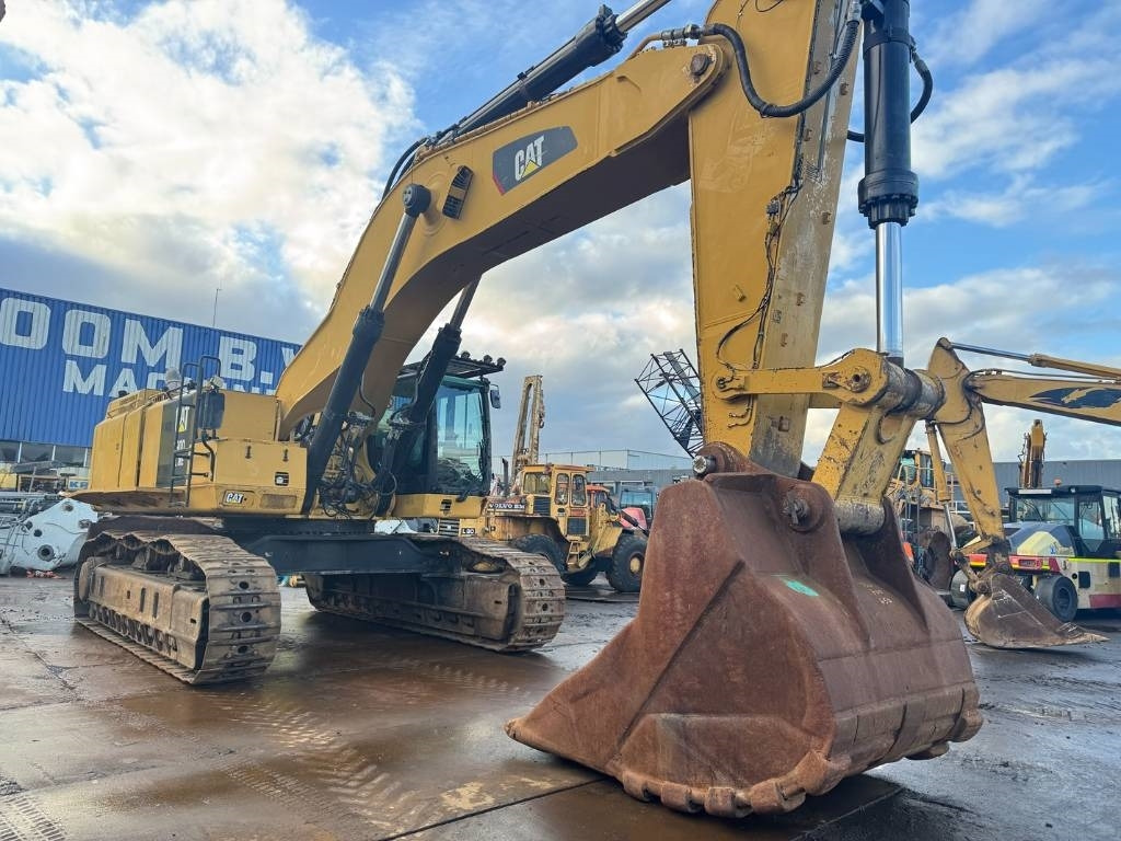 Excavator pe şenile CAT 390 D L ME: Foto 7 Excavator pe şenile CAT 390 D L ME: Foto 7