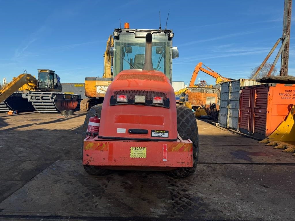 CAT CS 76 - Cilindru compactor pentru asfalt: Foto 4 CAT CS 76 - Cilindru compactor pentru asfalt: Foto 4