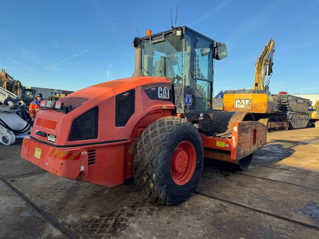 CAT CS 76 - Cilindru compactor pentru asfalt: Foto 5 CAT CS 76 - Cilindru compactor pentru asfalt: Foto 5