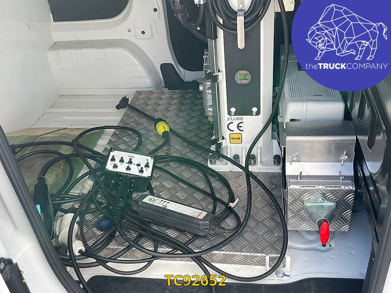 Autoutilitară, Autoutilitară electrică Nissan E-NV200 hoogtewerker nacelle: Foto 12 Autoutilitară, Autoutilitară electrică Nissan E-NV200 hoogtewerker nacelle: Foto 12