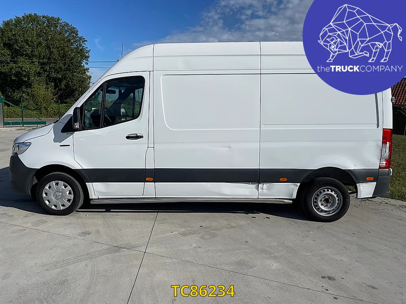 Mercedes-Benz E-Sprinter L2H2 41kWh - Dubă, Autoutilitară electrică: Foto 2 Mercedes-Benz E-Sprinter L2H2 41kWh - Dubă, Autoutilitară electrică: Foto 2