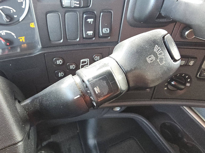 Cap tractor Scania R490: Foto 12 Cap tractor Scania R490: Foto 12