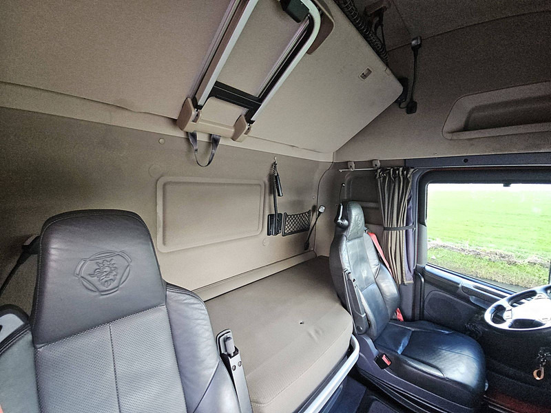 Cap tractor Scania R490: Foto 15 Cap tractor Scania R490: Foto 15