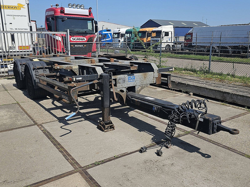 Kögel ZW18 BDF TANDEM - Remorcă transport containere/ Swap body: Foto 5 Kögel ZW18 BDF TANDEM - Remorcă transport containere/ Swap body: Foto 5