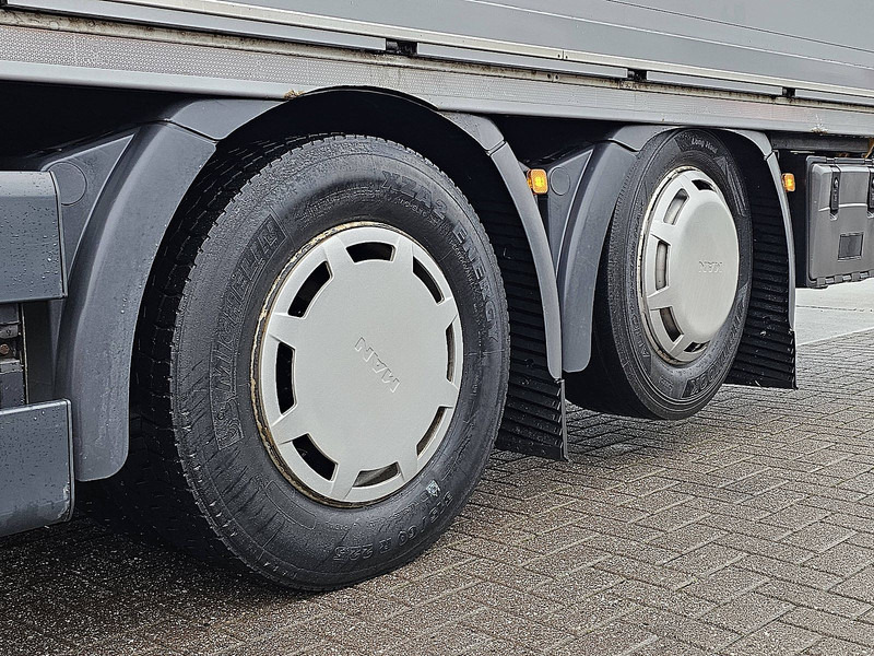 Camion furgon MAN 26.420 TGX 6X2-4 LIFT GETRÄNKE: Foto 18 Camion furgon MAN 26.420 TGX 6X2-4 LIFT GETRÄNKE: Foto 18