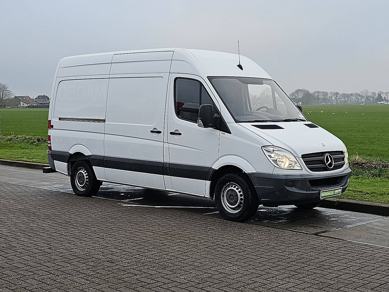 Mercedes-Benz Sprinter 313 ac automaat EURO5 - Dubă: Foto 5 Mercedes-Benz Sprinter 313 ac automaat EURO5 - Dubă: Foto 5