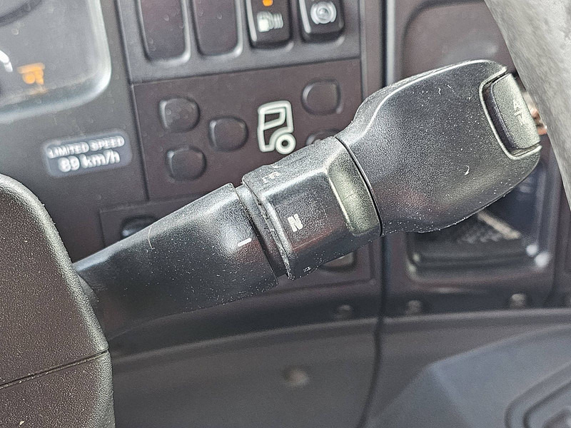 Camion cisternă Scania P280: Foto 11 Camion cisternă Scania P280: Foto 11