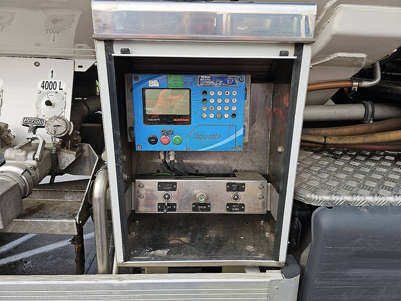 Camion cisternă Scania P280: Foto 17 Camion cisternă Scania P280: Foto 17