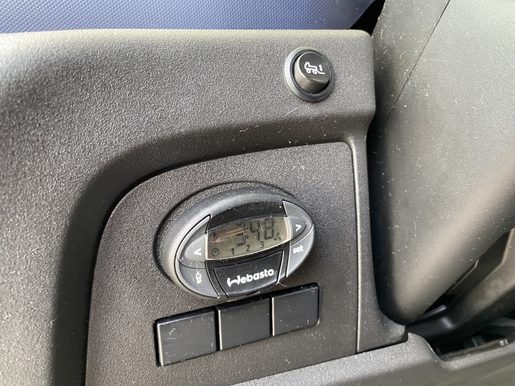 Iveco Daily 65C21 3,6m P+P+LBW Klima Automat. Webasto - Autoutilitară cu prelată: Foto 4 Iveco Daily 65C21 3,6m P+P+LBW Klima Automat. Webasto - Autoutilitară cu prelată: Foto 4