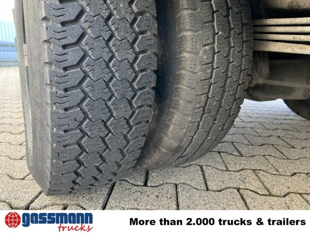 Mercedes-Benz 711 D-KA 4x2, Standklima, 11-Sitze, 2 x on stock - Microbuz, Transport persoane: Foto 3 Mercedes-Benz 711 D-KA 4x2, Standklima, 11-Sitze, 2 x on stock - Microbuz, Transport persoane: Foto 3