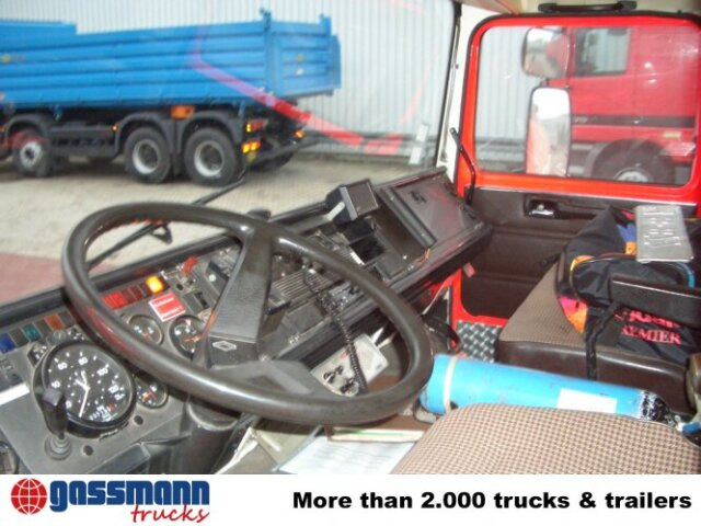 Renault G F231 4x2 - Autospeciala de stins incendii: Foto 4 Renault G F231 4x2 - Autospeciala de stins incendii: Foto 4