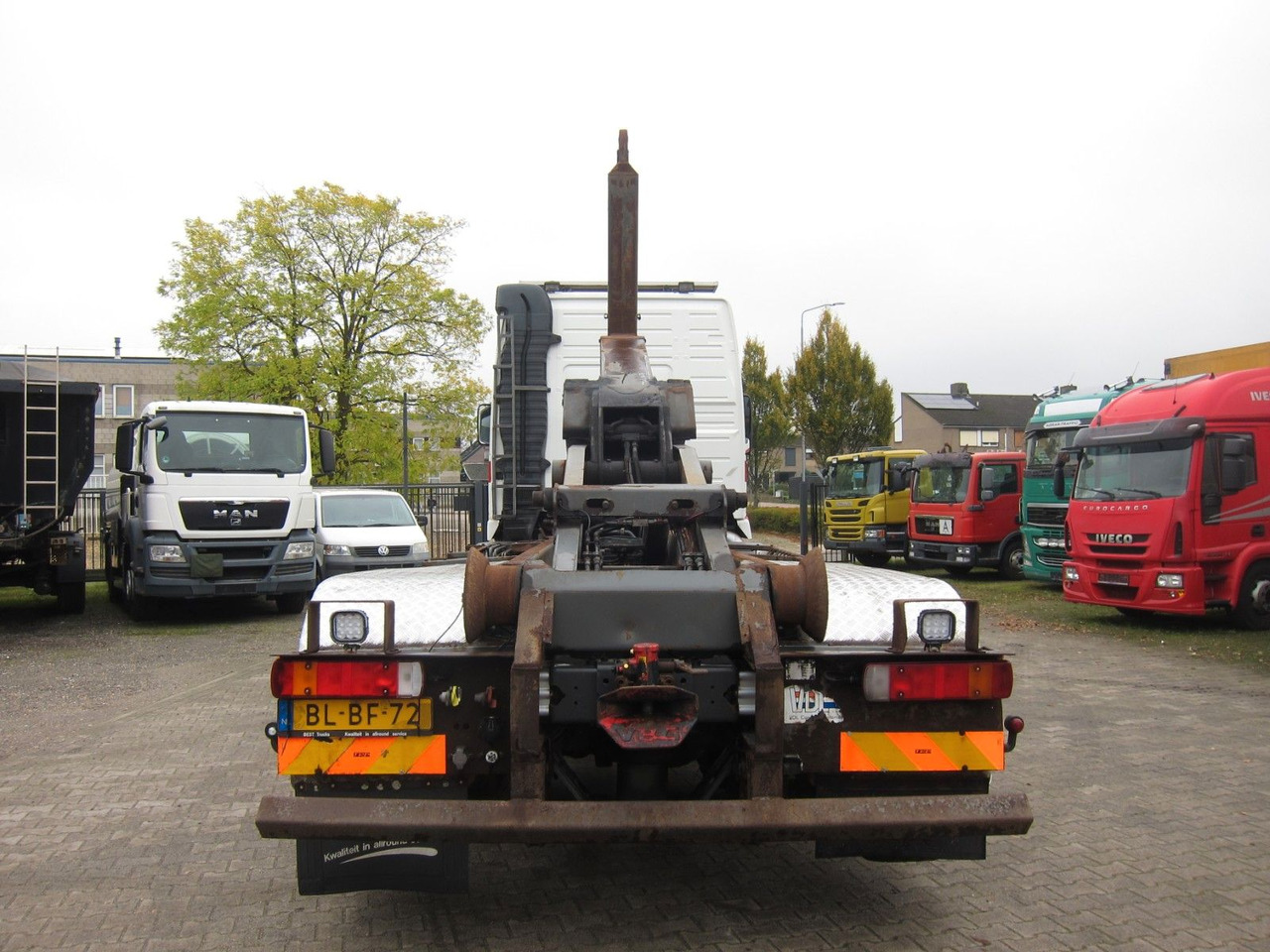 Volvo FH 460 Globe 8X2 Haken 25T Manual Ap-Achse - Camion cu cârlig: Foto 3 Volvo FH 460 Globe 8X2 Haken 25T Manual Ap-Achse - Camion cu cârlig: Foto 3