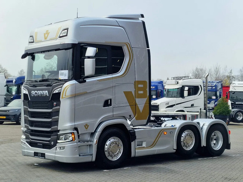 Scania 660S V8 NGS Highline 6x2/4 - New - Full spec - Retarder - Night clima - Led - Leather - Navi - Cap tractor: Foto 3 Scania 660S V8 NGS Highline 6x2/4 - New - Full spec - Retarder - Night clima - Led - Leather - Navi - Cap tractor: Foto 3