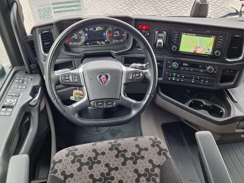 Cap tractor Scania S460 Highline 4x2 - Retarder - Night clima - 2x tank - Navi - Led - Low km: Foto 11 Cap tractor Scania S460 Highline 4x2 - Retarder - Night clima - 2x tank - Navi - Led - Low km: Foto 11