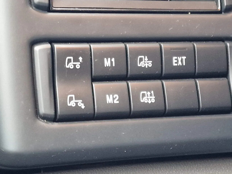 Cap tractor Scania S460 Highline 4x2 - Retarder - Night clima - 2x tank - Navi - Led - Low km: Foto 15 Cap tractor Scania S460 Highline 4x2 - Retarder - Night clima - 2x tank - Navi - Led - Low km: Foto 15