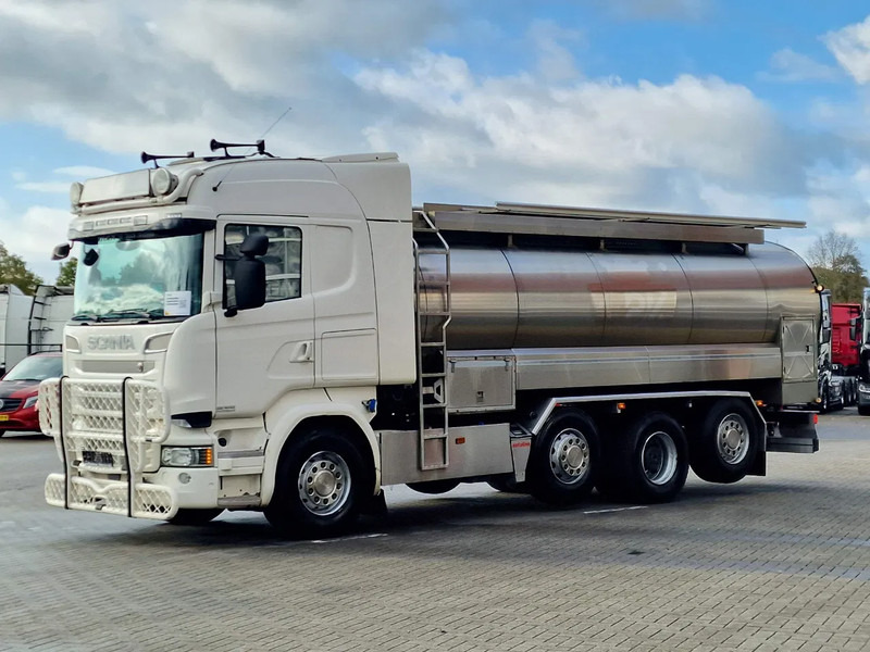 Scania R520 V8 8x2*4 - Tank - 19.000L - 4 compartments - Pump and counter - Retarder - Camion cisternă: Foto 3 Scania R520 V8 8x2*4 - Tank - 19.000L - 4 compartments - Pump and counter - Retarder - Camion cisternă: Foto 3