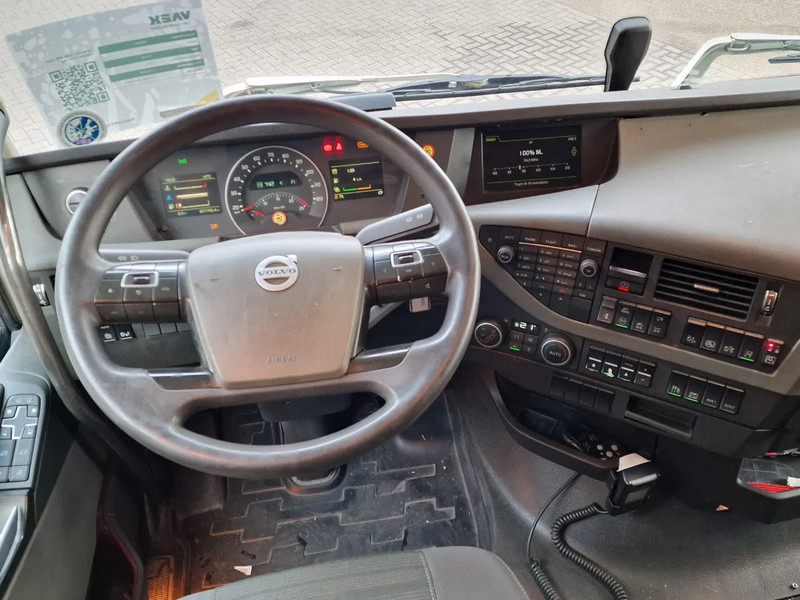 Camion furgon Volvo FH 13.460 lowroof 6x2 - Box with Sidedoors - 480 WB - Full air: Foto 15 Camion furgon Volvo FH 13.460 lowroof 6x2 - Box with Sidedoors - 480 WB - Full air: Foto 15