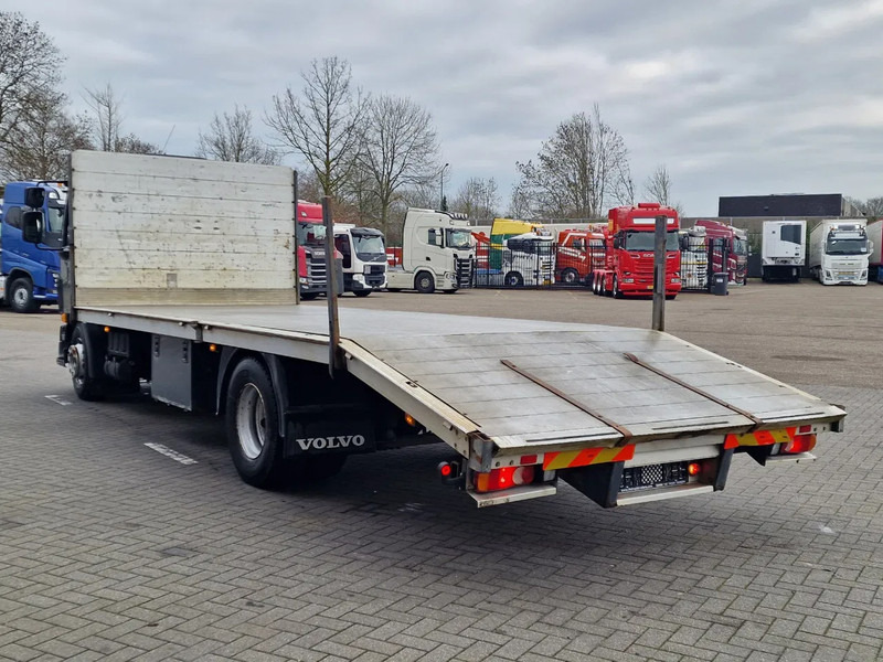 Volvo FL 240 - 4x2 - Manual gearbox - Flatbed / Car transport - Full air - Camion transport auto: Foto 5 Volvo FL 240 - 4x2 - Manual gearbox - Flatbed / Car transport - Full air - Camion transport auto: Foto 5