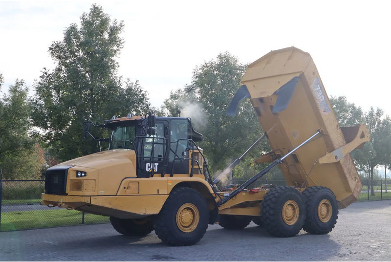 Caterpillar 730 04A | TAILGATE | LOW HOURS - Camion articulat: Foto 2 Caterpillar 730 04A | TAILGATE | LOW HOURS - Camion articulat: Foto 2