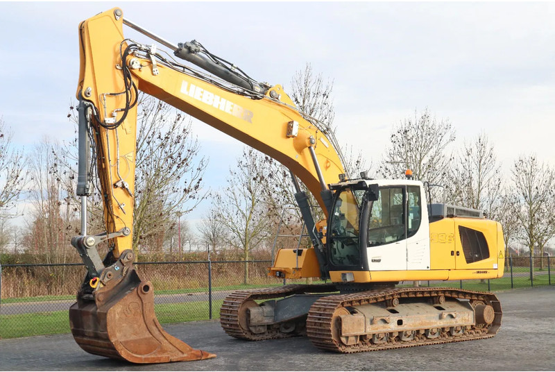 Liebherr R936 LC | QUICK COUPLER | BUCKET - Excavator pe şenile: Foto 2 Liebherr R936 LC | QUICK COUPLER | BUCKET - Excavator pe şenile: Foto 2