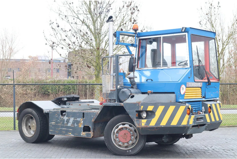 Terberg RT 20 | 4X4 | TERMINAL TRACTOR | DUTCH REG. - Tractor terminal: Foto 4 Terberg RT 20 | 4X4 | TERMINAL TRACTOR | DUTCH REG. - Tractor terminal: Foto 4