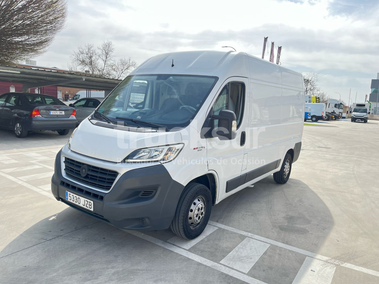 FIAT DUCATO 130.35 - Autoutilitară box: Foto 1 FIAT DUCATO 130.35 - Autoutilitară box: Foto 1