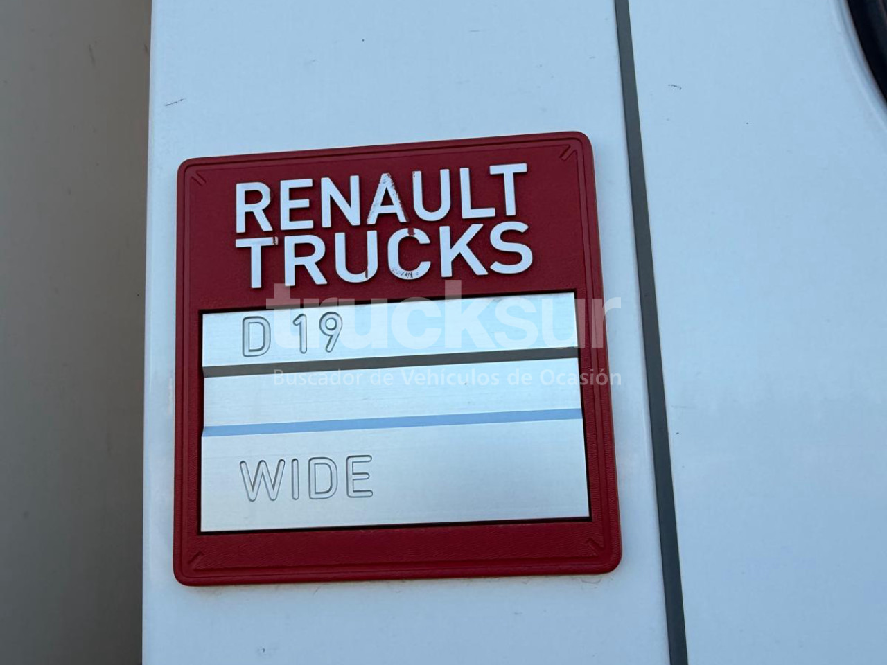 RENAULT D320.18 - Camion furgon: Foto 3 RENAULT D320.18 - Camion furgon: Foto 3