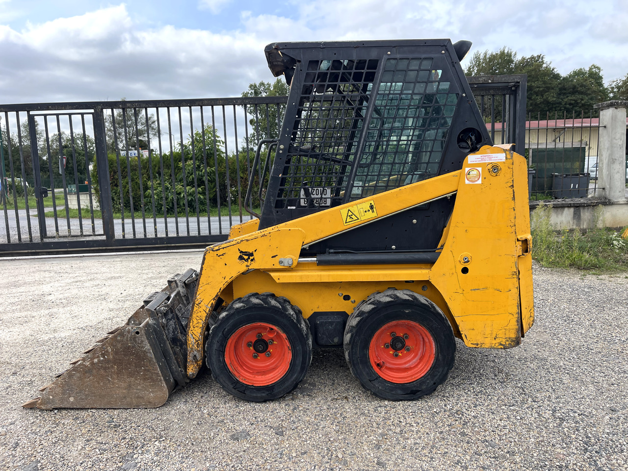 BOBCAT S70 - Mini încărcător: Foto 2 BOBCAT S70 - Mini încărcător: Foto 2
