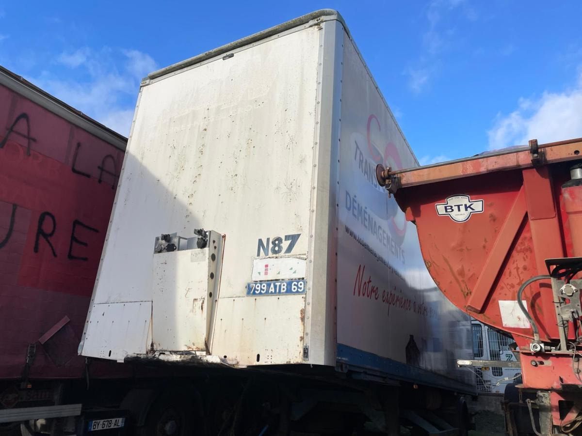 Asca - Semiremorcă furgon: Foto 1 Asca - Semiremorcă furgon: Foto 1