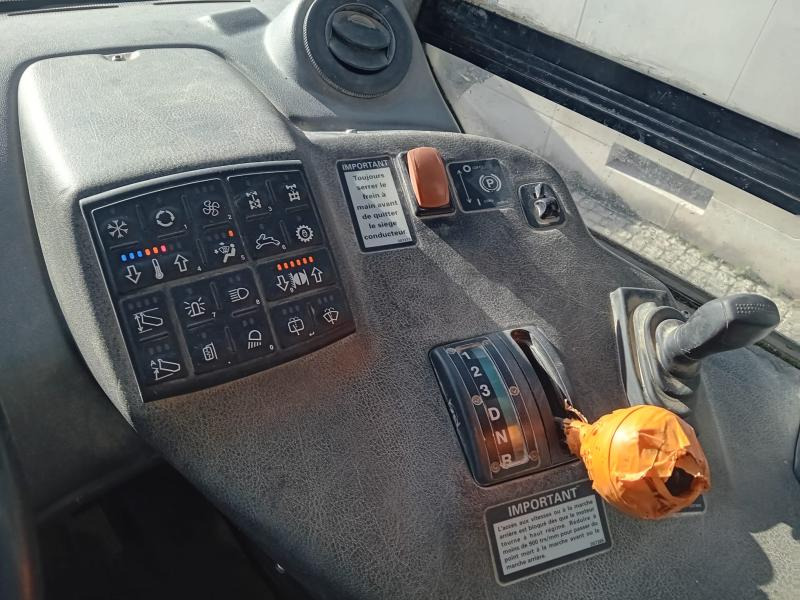 Bell B30D - Camion articulat: Foto 2 Bell B30D - Camion articulat: Foto 2