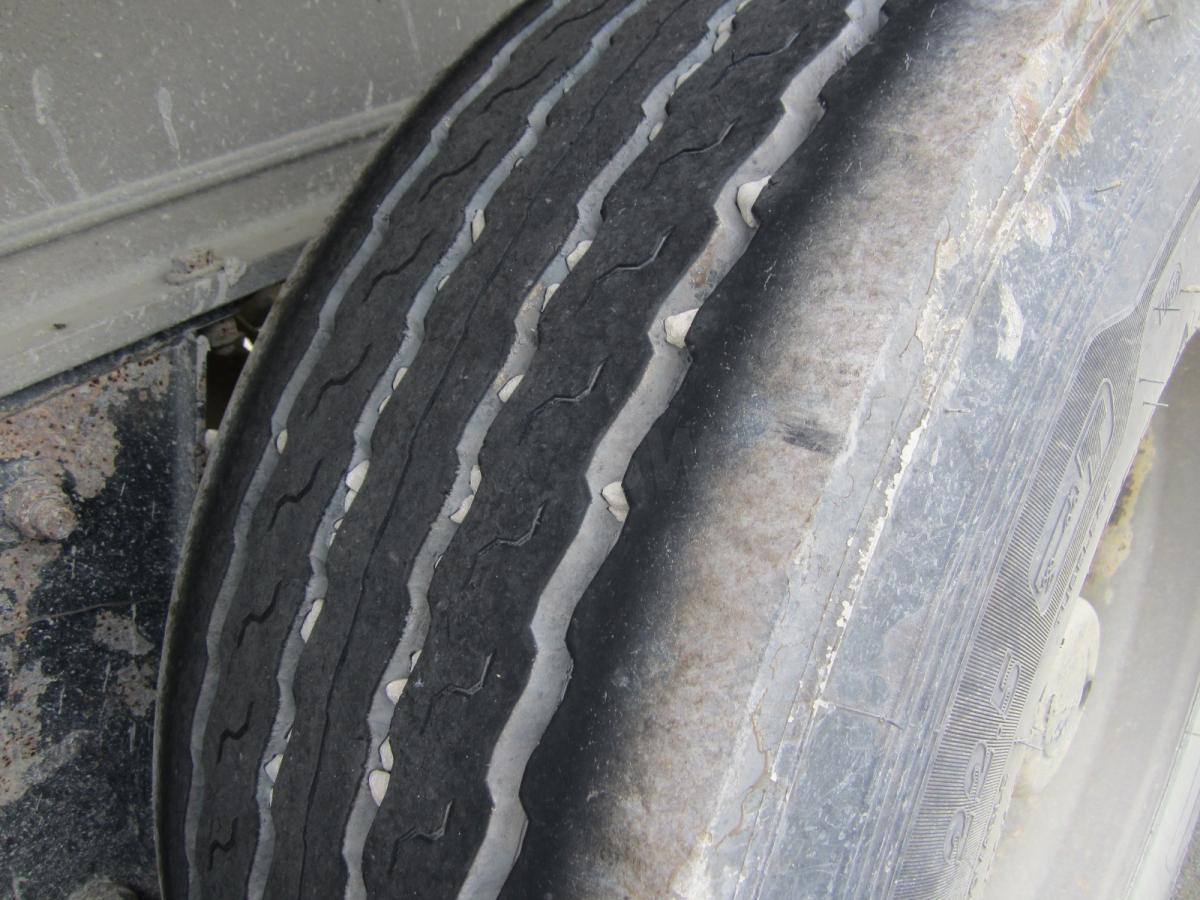 Benalu - Semiremorcă basculantă: Foto 3 Benalu - Semiremorcă basculantă: Foto 3