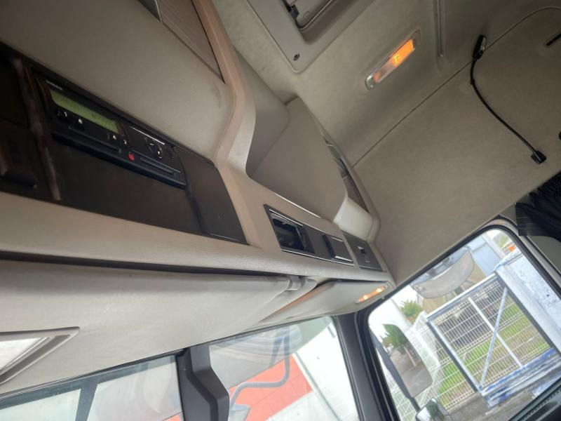 Cap tractor Volvo FMX 460: Foto 9