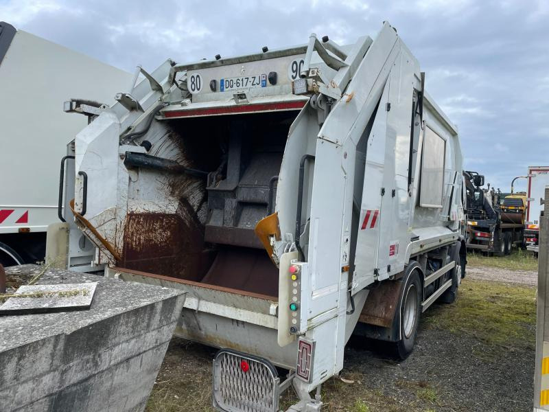 Renault D-Series 19 Wide - Autogunoiere: Foto 3 Renault D-Series 19 Wide - Autogunoiere: Foto 3