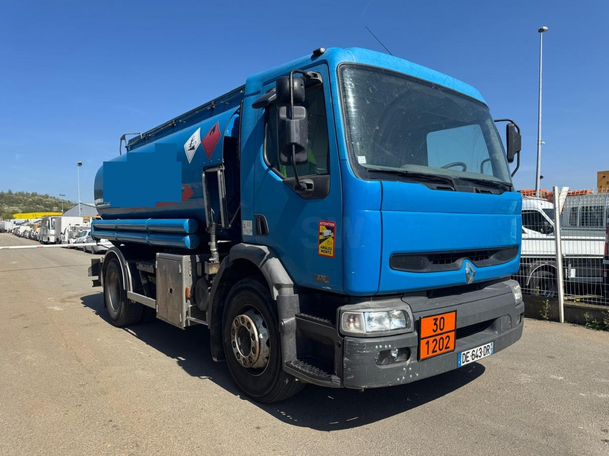 Renault Premium 270 DCI - Camion cisternă: Foto 3 Renault Premium 270 DCI - Camion cisternă: Foto 3