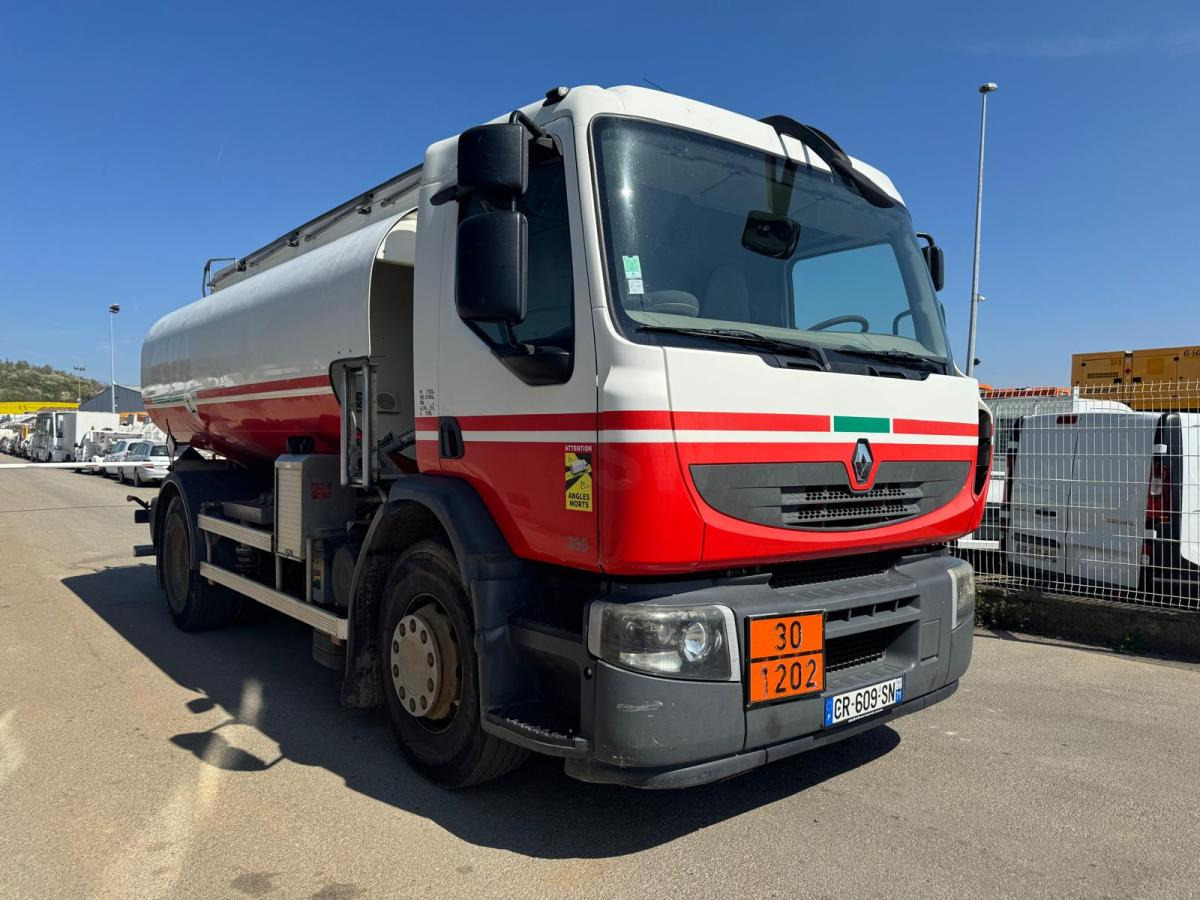 Renault Premium - Camion cisternă: Foto 3 Renault Premium - Camion cisternă: Foto 3