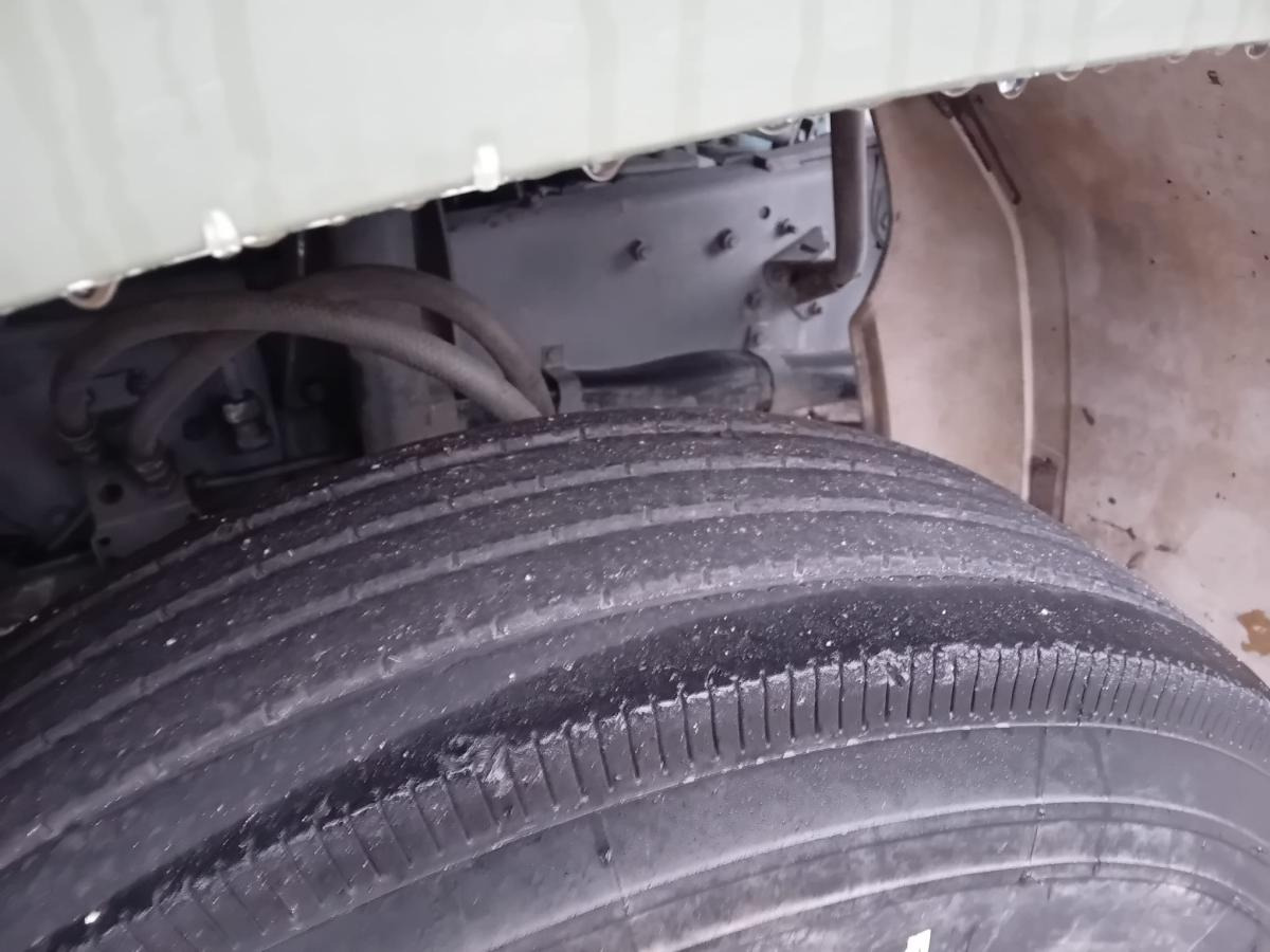 Scania 93 250 - Camion cisternă: Foto 2 Scania 93 250 - Camion cisternă: Foto 2