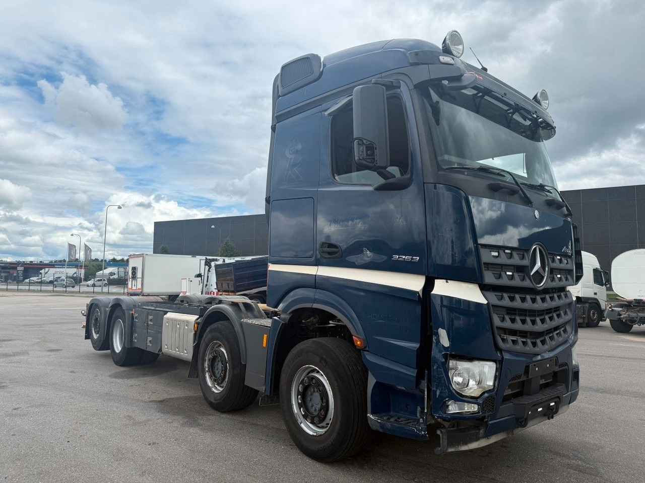 Mercedes-Benz Arocs 3253 8x26 Euro 6 Chassis / Fahrgestell - Camion şasiu: Foto 2 Mercedes-Benz Arocs 3253 8x26 Euro 6 Chassis / Fahrgestell - Camion şasiu: Foto 2