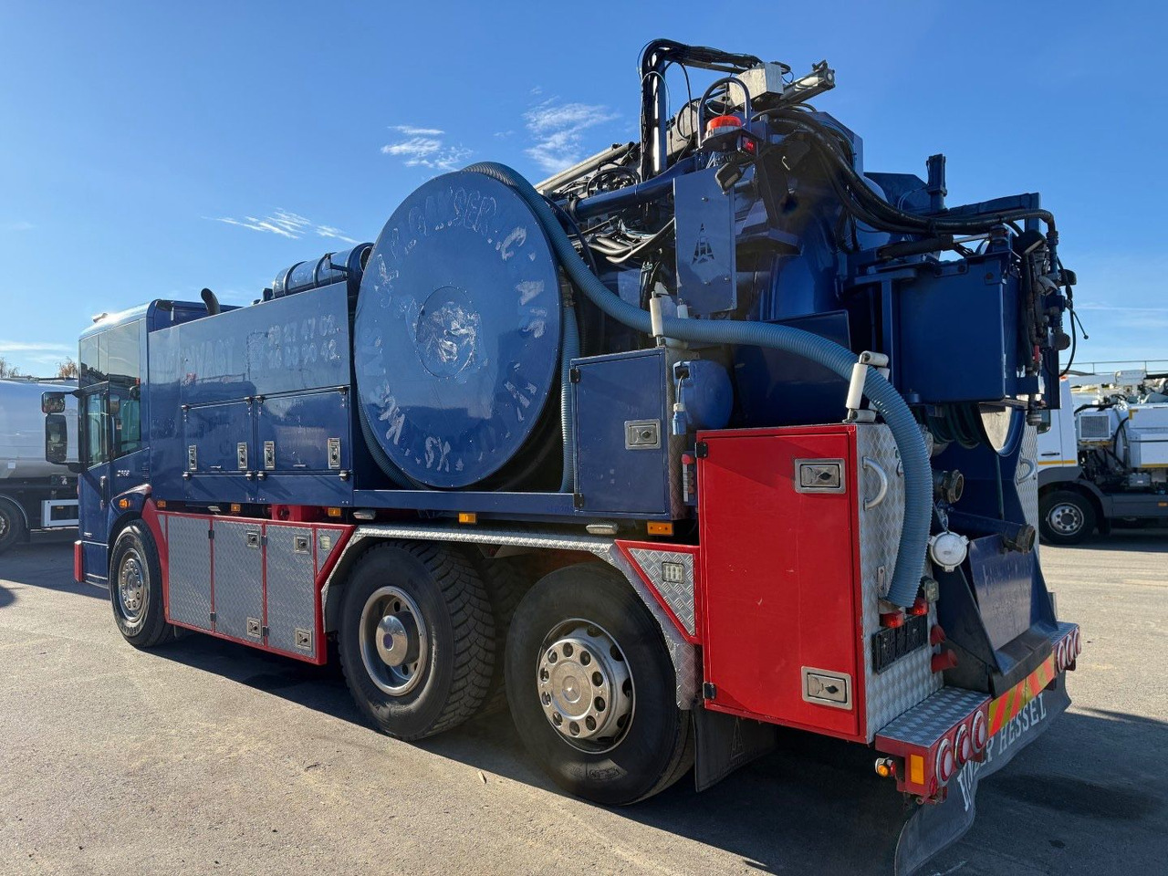 Mercedes-Benz Econic 2633 6x2*4 Hvidtved Larsen SLP309 Euro 5 - Maşină pentru vidanjări: Foto 4 Mercedes-Benz Econic 2633 6x2*4 Hvidtved Larsen SLP309 Euro 5 - Maşină pentru vidanjări: Foto 4