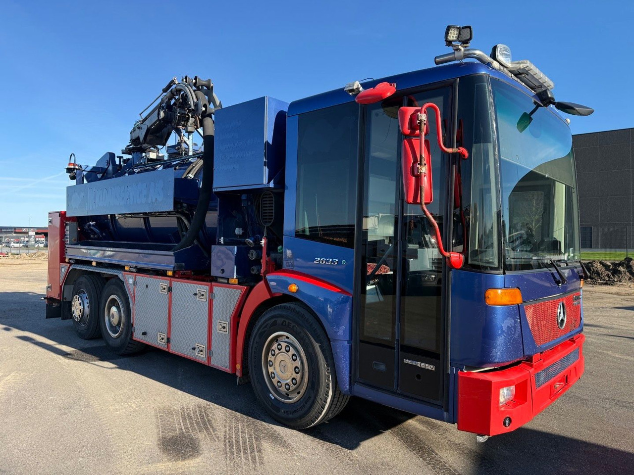 Mercedes-Benz Econic 2633 6x2*4 Hvidtved Larsen SLP309 Euro 5 - Maşină pentru vidanjări: Foto 2 Mercedes-Benz Econic 2633 6x2*4 Hvidtved Larsen SLP309 Euro 5 - Maşină pentru vidanjări: Foto 2