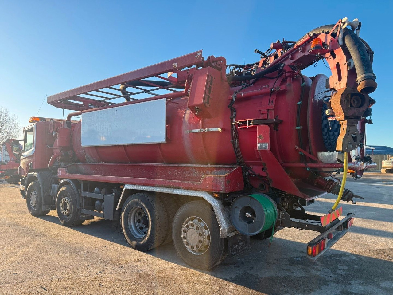 Scania 114/380 8x2*6 Assmann 14 m3 Vacuumtruck - Maşină pentru vidanjări: Foto 4 Scania 114/380 8x2*6 Assmann 14 m3 Vacuumtruck - Maşină pentru vidanjări: Foto 4