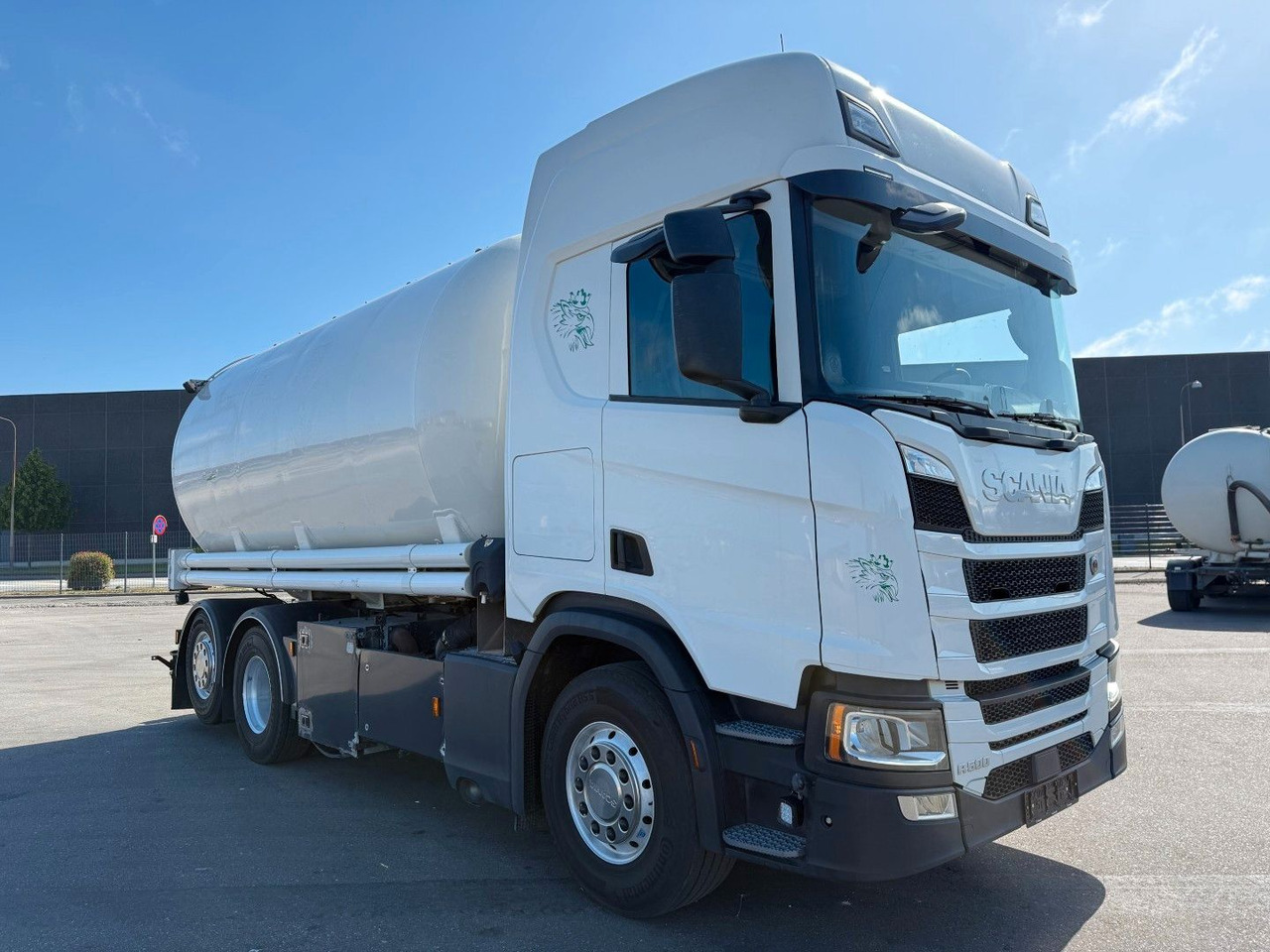 Scania R500 NGS 6x2 CR20H 25 m3 Silo Euro 6 - Camion cisternă: Foto 2 Scania R500 NGS 6x2 CR20H 25 m3 Silo Euro 6 - Camion cisternă: Foto 2
