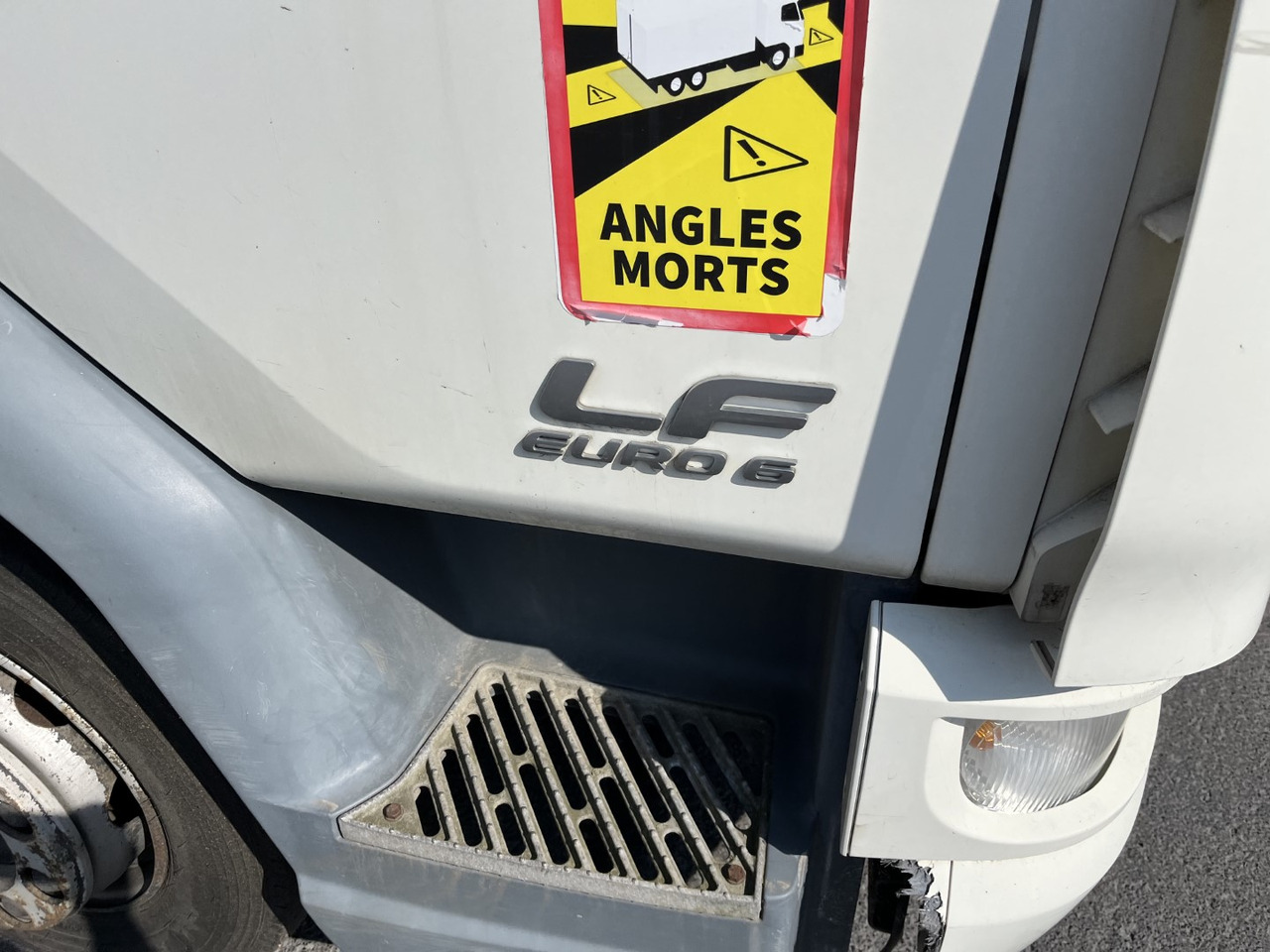 DAF LF 220 - Camion cu prelată: Foto 3 DAF LF 220 - Camion cu prelată: Foto 3