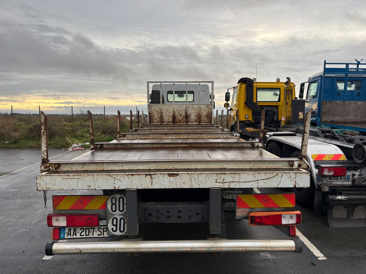 Renault Premium 370 DXI - Camion platformă: Foto 5 Renault Premium 370 DXI - Camion platformă: Foto 5