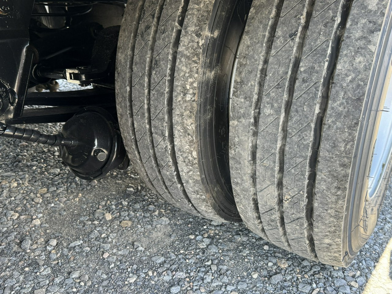 Bodex 4 osiowa NN4J Niskopodwoziówka Niskopodwozie Nowe Opony în leasing Bodex 4 osiowa NN4J Niskopodwoziówka Niskopodwozie Nowe Opony: Foto 28 Bodex 4 osiowa NN4J Niskopodwoziówka Niskopodwozie Nowe Opony în leasing Bodex 4 osiowa NN4J Niskopodwoziówka Niskopodwozie Nowe Opony: Foto 28