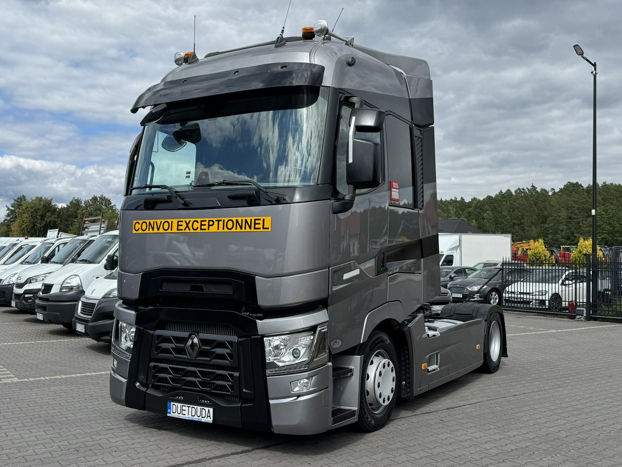 Renault Gama T 520 HIGH CAB Silnik 13litrów Euro 6 Low deck - Cap tractor: Foto 2 Renault Gama T 520 HIGH CAB Silnik 13litrów Euro 6 Low deck - Cap tractor: Foto 2