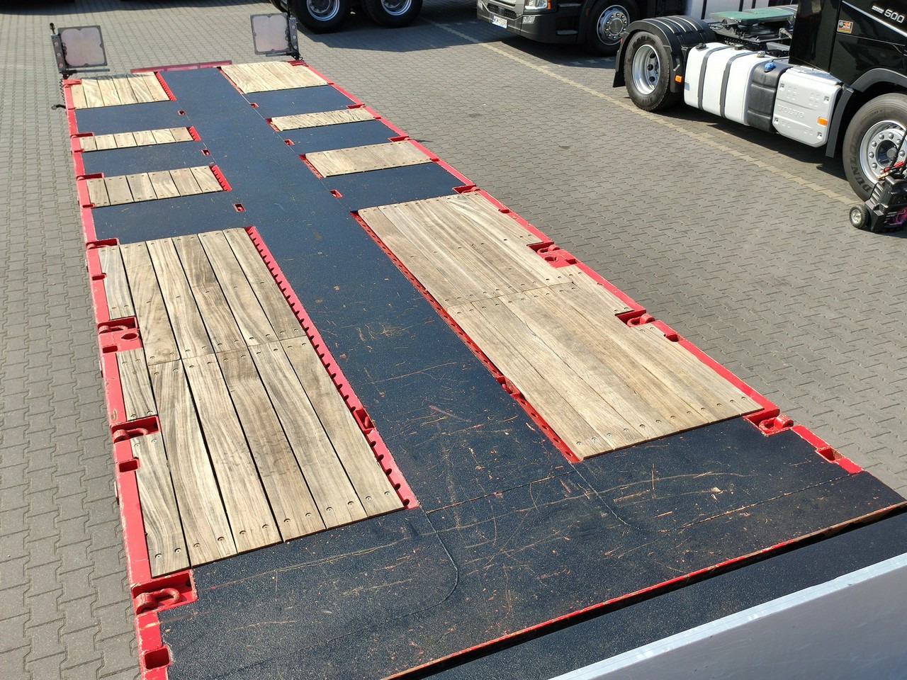 Semiremorcă transport agabaritic EMTECH Ład-33.3 tony 3osie Tylna oś skrętna Przednia Podnoszona: Foto 21 Semiremorcă transport agabaritic EMTECH Ład-33.3 tony 3osie Tylna oś skrętna Przednia Podnoszona: Foto 21