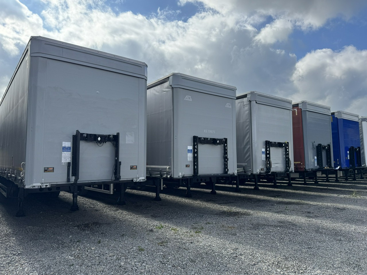 Kogel S 24 Standard - Semiremorcă prelată: Foto 2 Kogel S 24 Standard - Semiremorcă prelată: Foto 2