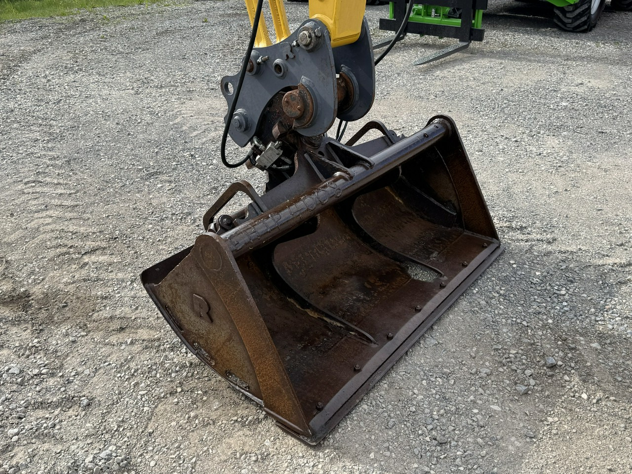 Komatsu PW 98 MR 8 Pług + Podpory 10ton Szybkozłącze - Excavator pe roţi: Foto 5 Komatsu PW 98 MR 8 Pług + Podpory 10ton Szybkozłącze - Excavator pe roţi: Foto 5