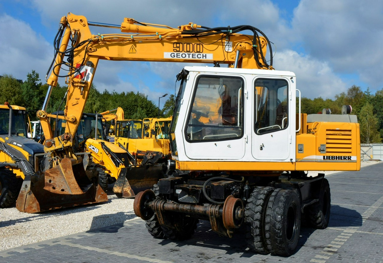 Liebherr A 900 ZW Litronic Koparka + Kolej - Excavator pe roţi: Foto 3 Liebherr A 900 ZW Litronic Koparka + Kolej - Excavator pe roţi: Foto 3