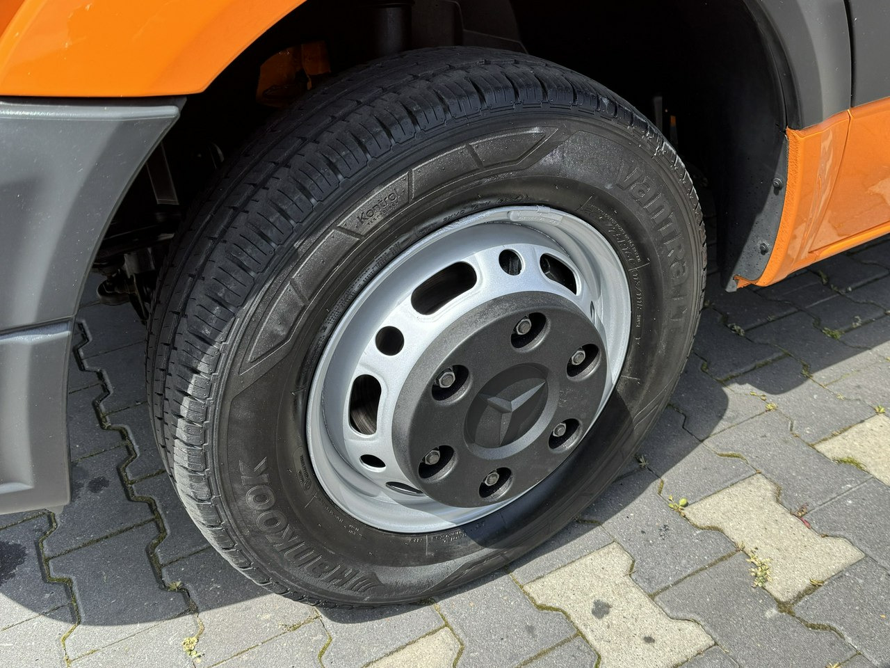 Mercedes Sprinter Zwyżka Podnośnik Koszowy VERSALIFT KLUBB ET-36-LF UDT - Camion cu nacela: Foto 5 Mercedes Sprinter Zwyżka Podnośnik Koszowy VERSALIFT KLUBB ET-36-LF UDT - Camion cu nacela: Foto 5